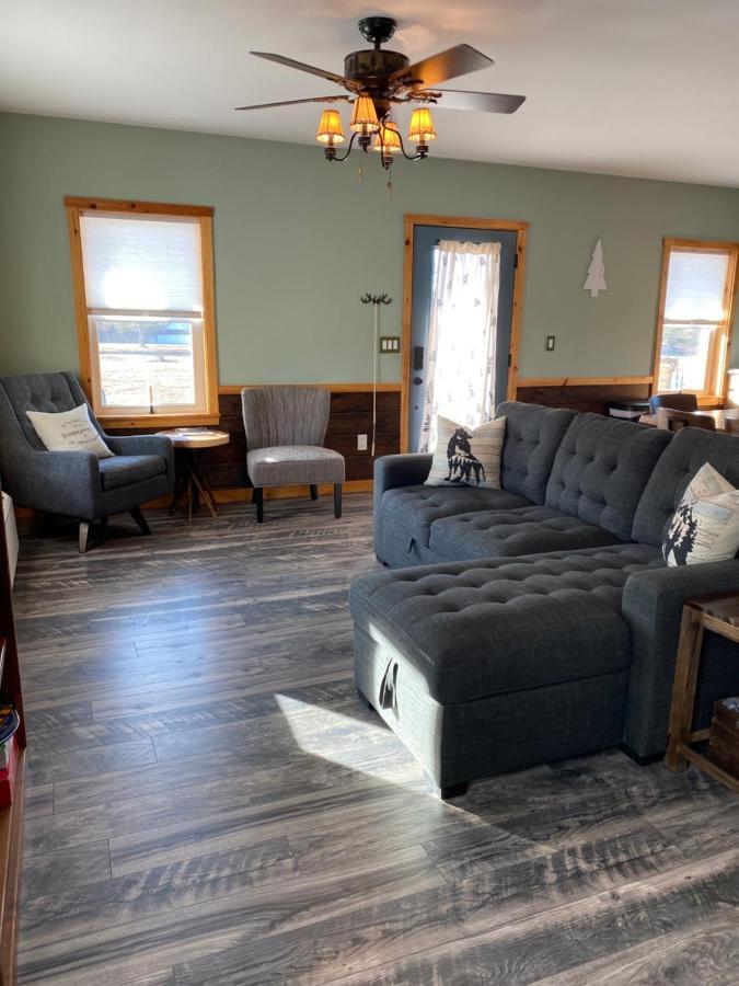Holiday home The Sapling - 2 Bedroom Cabin Across From Visitor Center