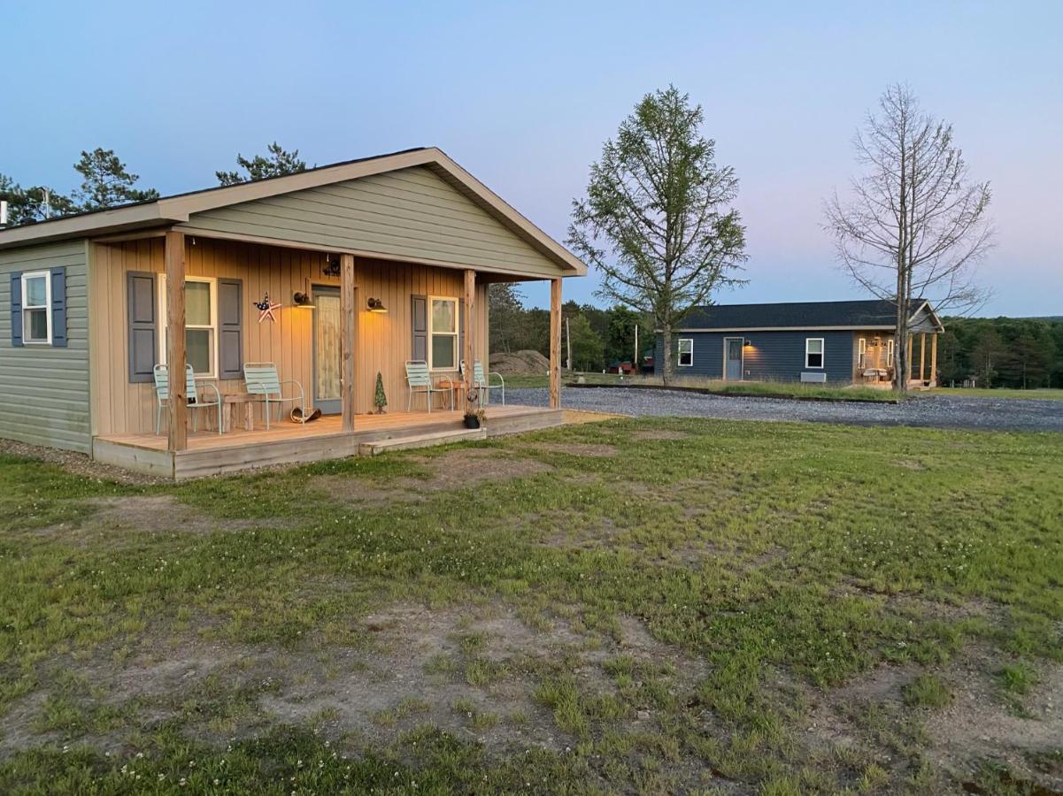 Holiday home The Sapling - 2 Bedroom Cabin Across From Visitor Center